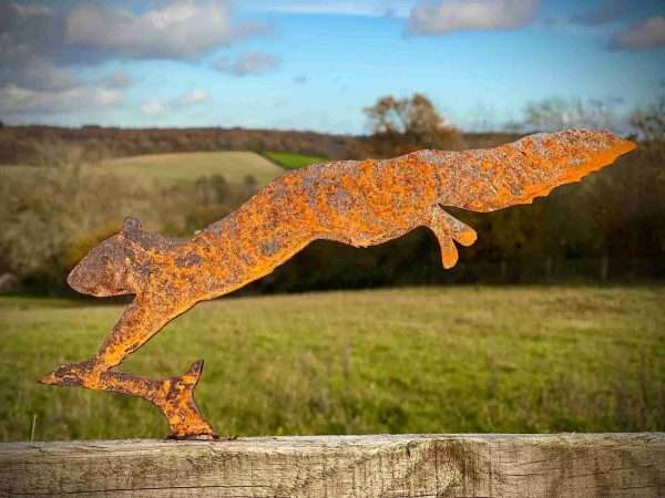 Exterior Rustic Squirrel Running Wildlife Fence Topper Tree Art Garden Art Yard Art Flower Bed Metal Garden  Idea  Gift